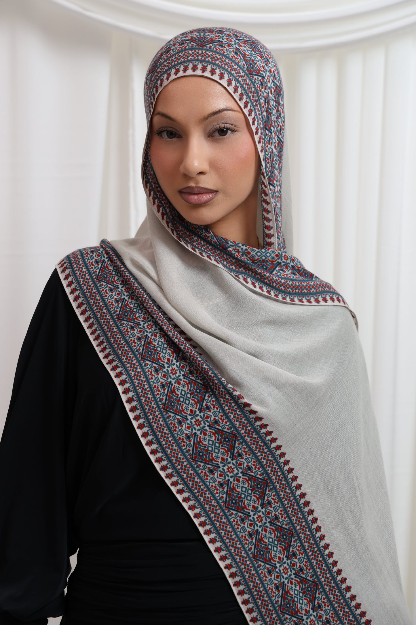 CASHMERE ROYALE